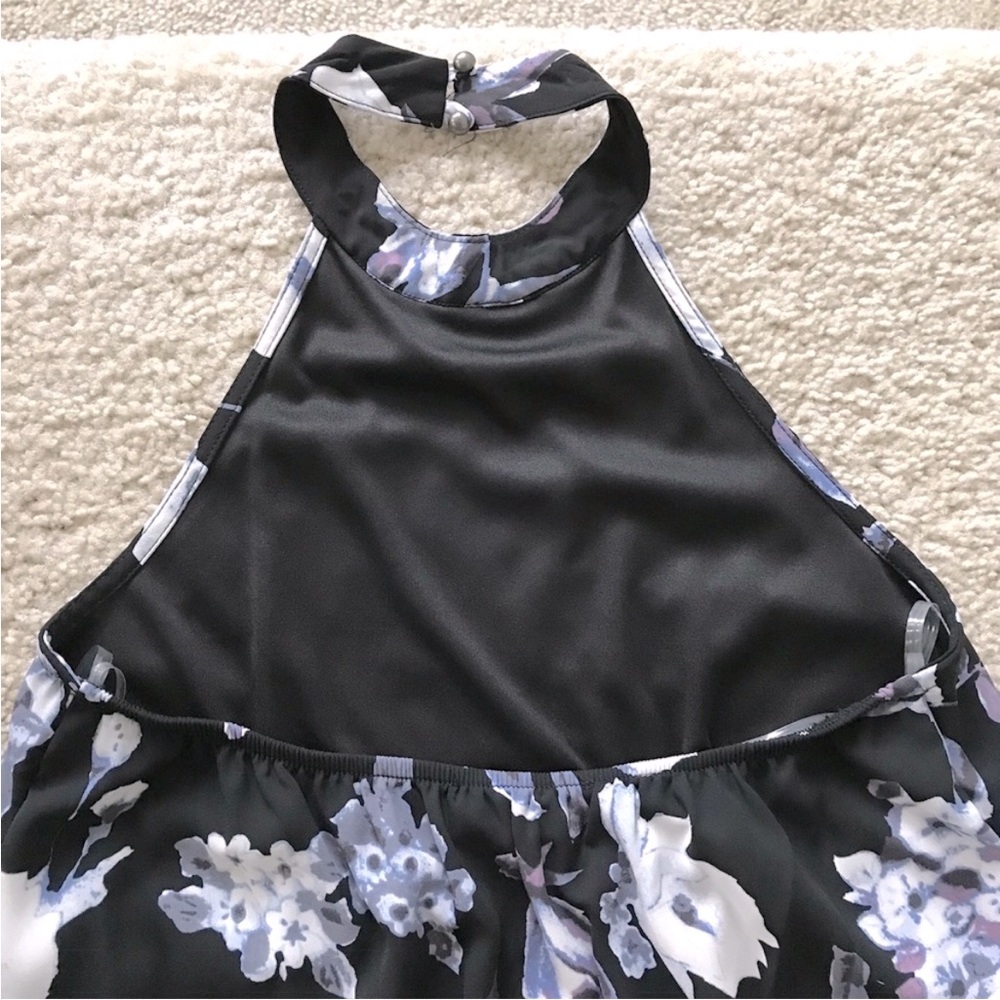 Black Floral Open Back Skater Dress - Picture 6 of 7